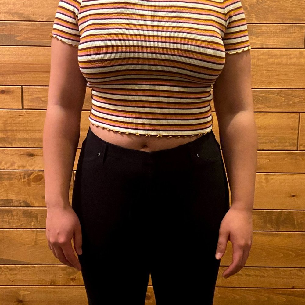 Multi Color Lettuce hem cropped top